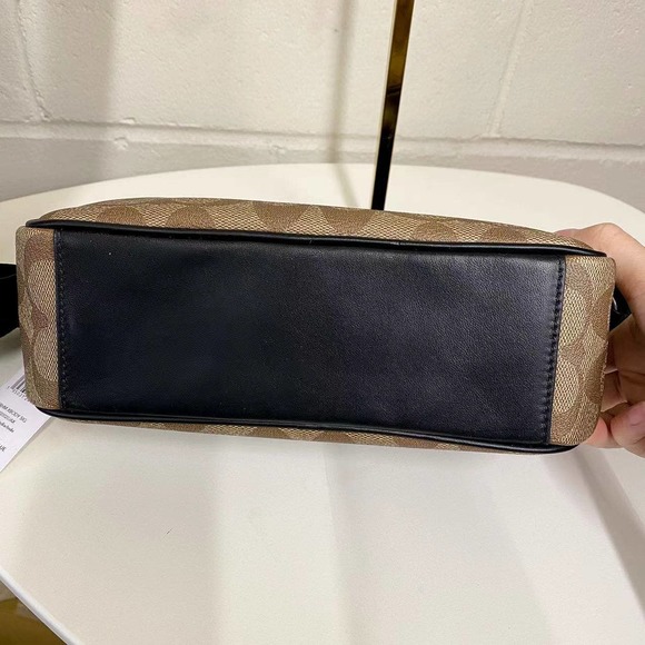 COACH C4149 Men's Graham Crossbody In Signature Canvas Chaki - Picture 5 of 9
